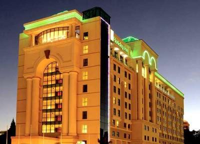 تور آفریقای جنوبی ارزان: معرفی هتل 4 ستاره هالیدی این سندتون در ژوهانسبورگ