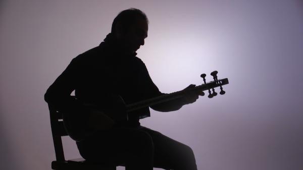 با تار آوا آشنا شوید با تار آوا آشنا شوید