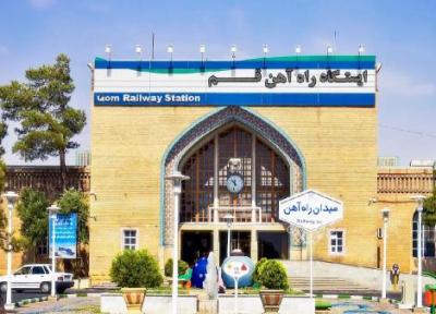 ایستگاه قطار قم کجاست؟ آدرس، مسیرها و امکانات